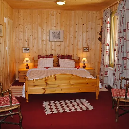 La Tsalouna Bed & Breakfast *